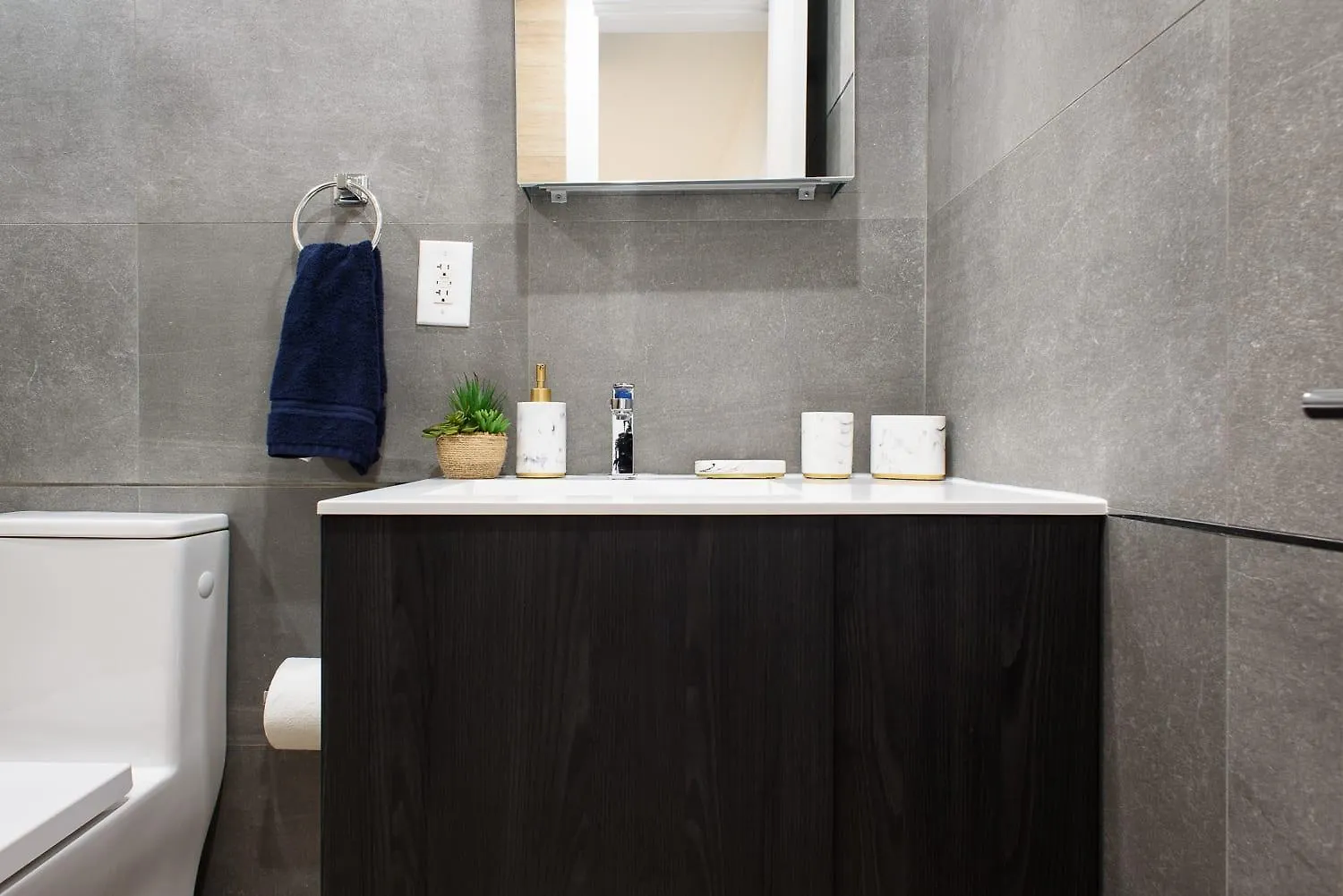 Apartment 1597-12 New Studio Prime Ues Wd In Unit New York United States